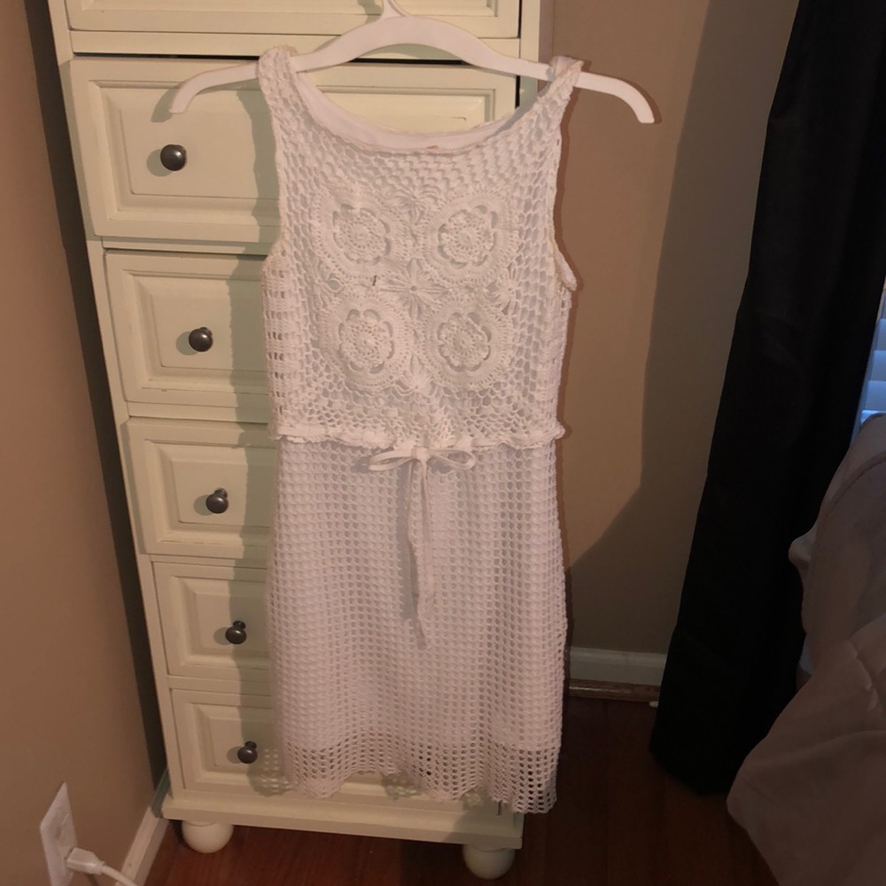 White lace dress